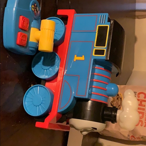 Thomas train - Picture 1 of 3